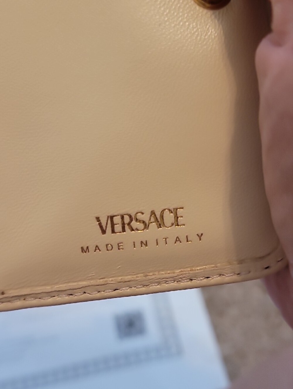 Versace Medusa Ivory Quilted
Leather Bifold Wallet - Picture 11 of 15
